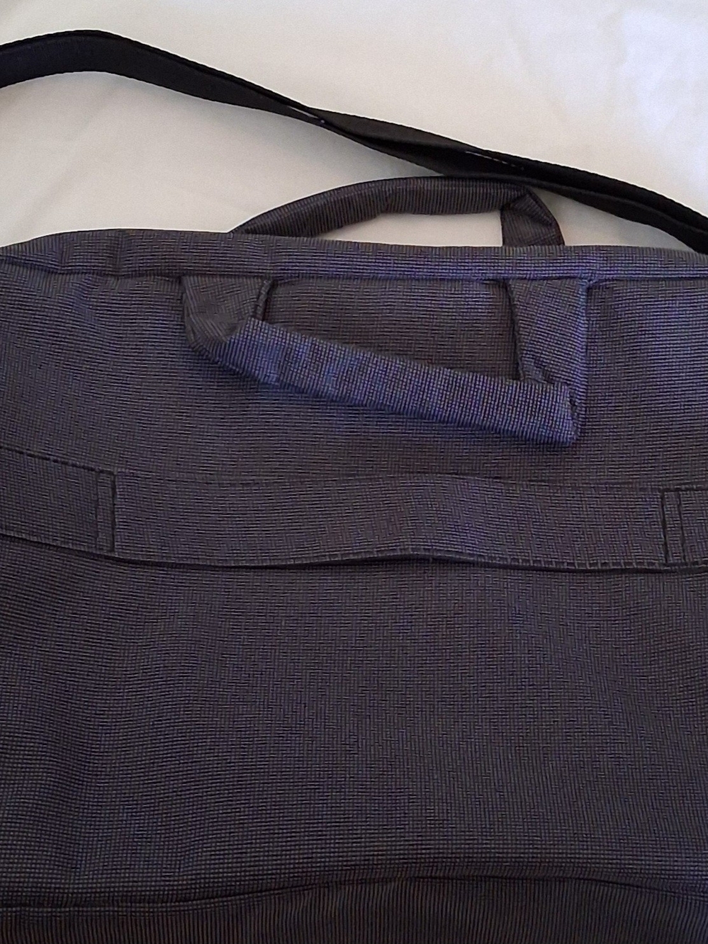 Tucano Milano Italy Dark Grey Laptop Bag W/Adjustable Shoulder Strap - Picture 3 of 7